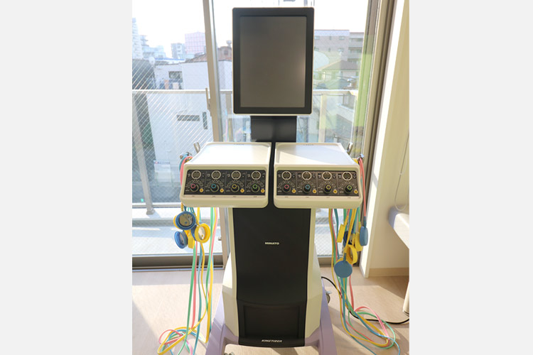 低周波治療器・干渉電流型低周波治療器組合せ理学療法機器②